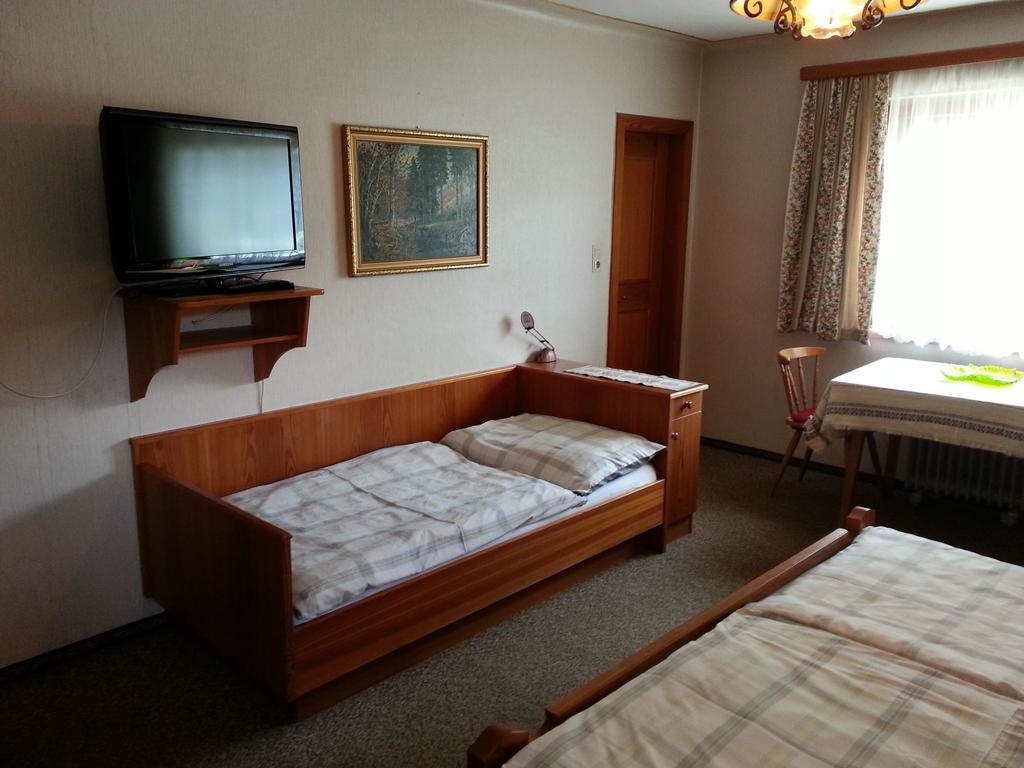 Haus Ellmaustein Bed & Breakfast Fuschl am See Oda fotoğraf